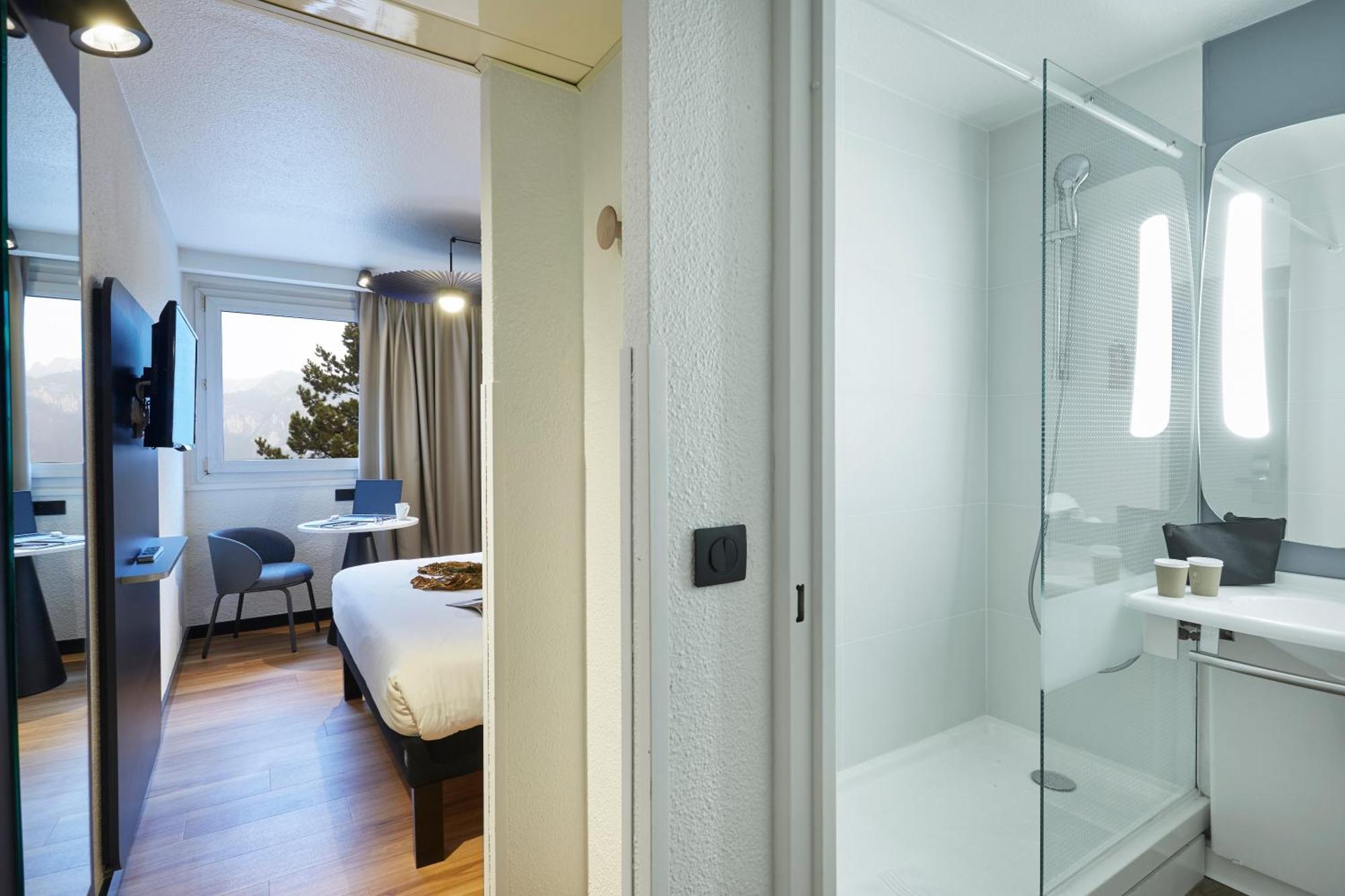 Ibis 3*